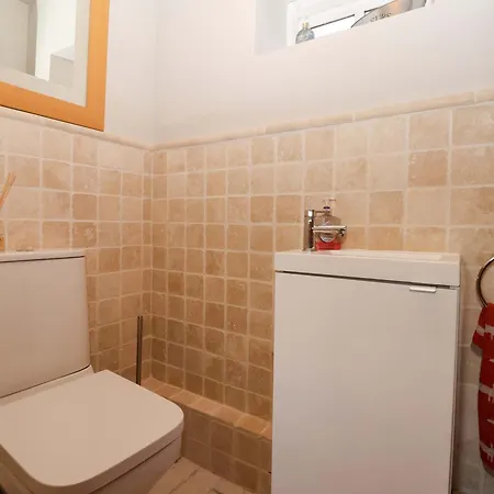 Dunning, The Mount *